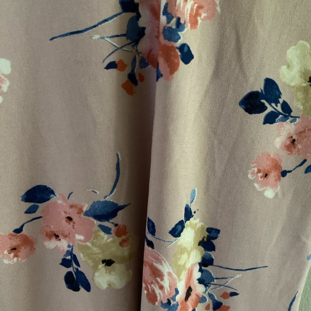 Storee Cross Back Tank Top Size M - Picture 3 of 5